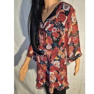 Avenue ***beautiful Silk blouse with floral pattern, size 18/20 (1XL-2XL)